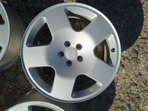 5x100 kovane disky R17 orig audi 7,5Jx17 ET32 - 4