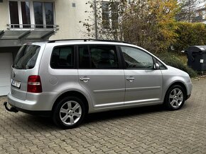 Volkswagen Touran 2.0 TDI 103kW Šíbr Klima ALU R16 Tažné - 4