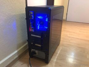 Stolný počítač - AMD Ryzen, 16GB RAM, 1TB SSD, WiFi - 4