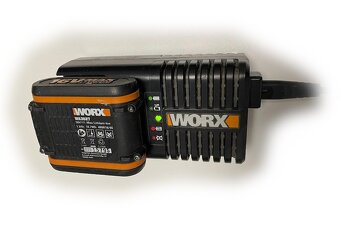 Nabíječka WORX WA3848 pro 16V baterie - 4