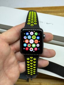 Apple Watch Nike+ příslušenství - 4