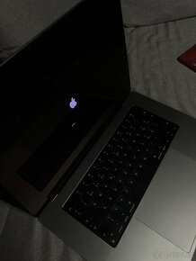 MacBook pro 16 m2 - 4