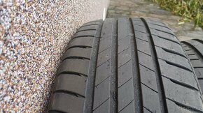 Prodám 4ks pneu Bridgestone Turanza T005 215/60/17 96H - 4