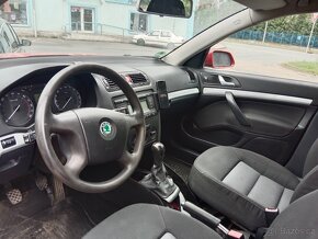 Škoda Octavia combi 2.0tdi bkd - 4
