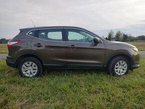 Nissan Qashqai 2016 naj. 96800 km - 4