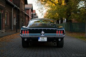 Ford Mustang Gt style Bullit Fastback - 4