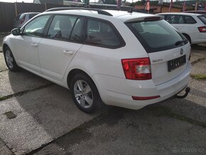 ŠKODA OCTAVIA  COM 4x4 III 1,6 TDi,77 KW,NAVIG,ESP,KLIMA,ČR. - 4