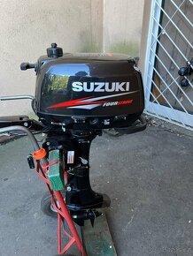 Lodni motor Suzuki DF 5hp 4t kratka noha, top stav - 4