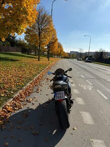 Kawasaki Ninja ZX10R - 4