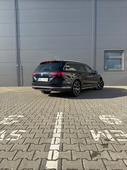 VW Passat Alltrack BiTDI - 4