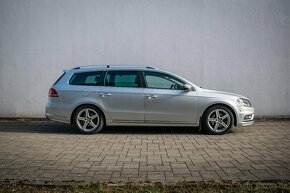 VW Passat B7 R-line 125kw DSG 4x4 2.0TDi webasto LED kamera - 4