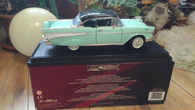 Predam model Chevrolet Bel Air 1957 v mierke 1:18 - 4