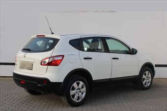 Nissan Qashqai 1.6i 86kW 1MAJ. SERVIS KN. ČR (2013) - 4