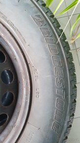 Bridgestone Blizzak 205 65 R15 94T - 4