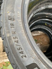 Zimní pneu 245/45/R18 Michelin - 4