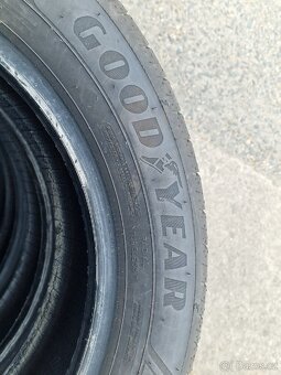 215/55/17 Letní pneumatiky Goodyear Efficient Grip - 4