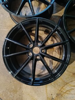 Kovane zanovni alu 5x112 original VW - 4