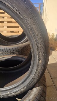 Dunlop 275/35 ZR 20 - 4