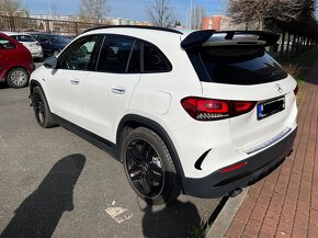 mercedes-Benz GLA 35 AMG 4M I.majitel CZ najeto 25.tis km - 4