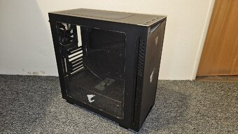 PC skříň Aorus - 4