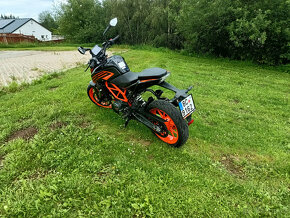 KTM 125 DUKE - 4