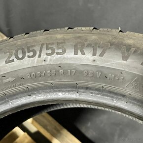 Zimní pneu 205/55 R17 95V Continental 4mm - 4