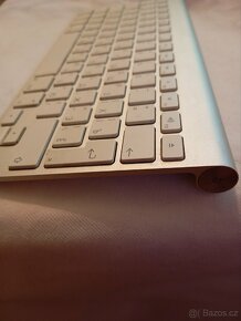 Originální klávesnice Apple - 4
