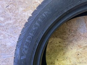 Zimní pneu Vredestein 215/55 R18 95H - 4