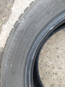 Zimní 2ks pneu 205/55 R Dunlop Winter Sport 5 vzorek 6,5-7mm - 4