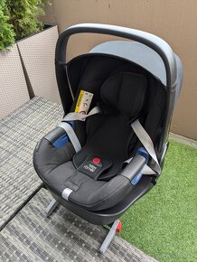 Autosedačka Britax Römer Baby-Safe 2 i-size Cosmos Black se - 4