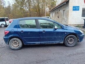 Prodám díly z Peugeot 307 2,0 66kW,2001 motor RHY - 4