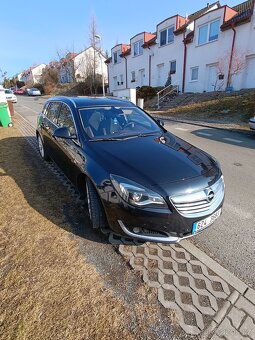 Opel Insignia sports tourer sw - 4