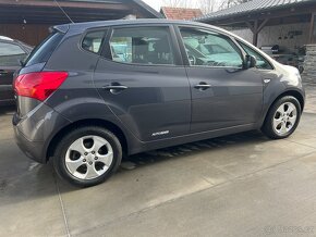 KIA VENGA 1,4i 66KW 1.MAJ. 48000KM TEMPOMAT PDC NOVÉ ZIMNÍ - 4