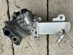 EGR ventil Peugeot/Citroen 2.0 HDi 120 kW Valeo - 4