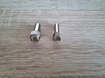 Prodám centrovací hodinky - 0.01 mm stovkové - pačkové - 4