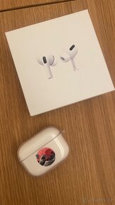 Sluchátka AirPods Pro první generace - 4