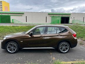 BMW X1 S POCTIVÝM NÍZKÝM NÁJEZDEM - 4