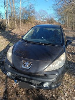 Peugeot 207 1,4  70kw  rok 2009 - 4