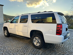 Chevrolet Suburban 2500 - 6.0 V8, rok 2012, 4x4 - 4