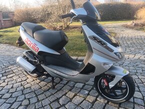 Aprilia SR 125 - 4