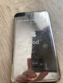 Ipod touch 1.gen cocacola edition - 4