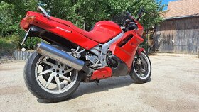 Honda VFR 750 - 4