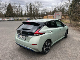 Nissan  Leaf 40kWh - 4