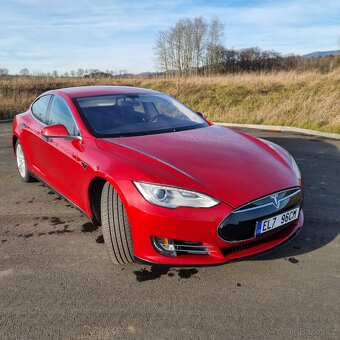 Tesla model s 85 - 4