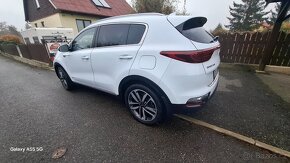 Kia Sportage 1.6 crdi 100kw 7DCT 4X4 Premium - 4