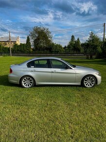 BMW E90 325i M-paket - 4