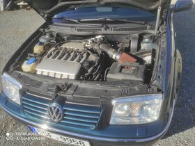 VW Bora V6 4motion,xenony,2002 r.v -krasny stav - 4