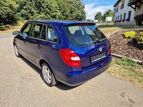 Škoda Fabia 2 combi 1,4 16V 63 KW, digi.klima, vyhř. sed - 4