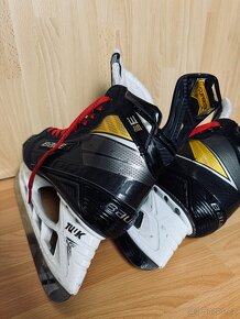 brusle Bauer Supreme 3SPRO velikost 9 fit1 - 4