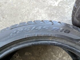 3x zimní pneu Pirelli 225/45R18 - 4